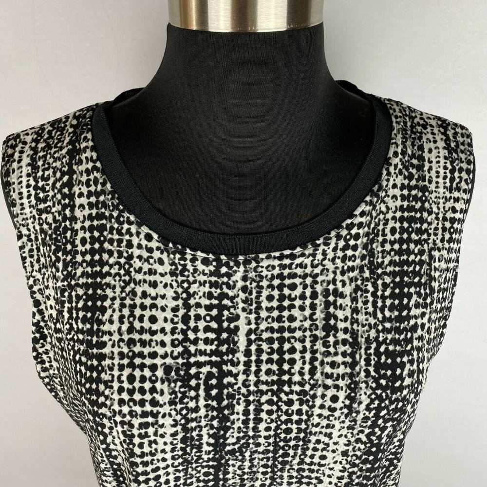 T Tahari S Double Layer Patterned Tank Top - image 3